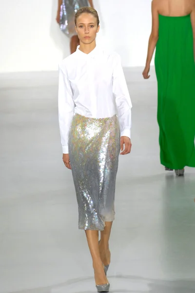 Look 27